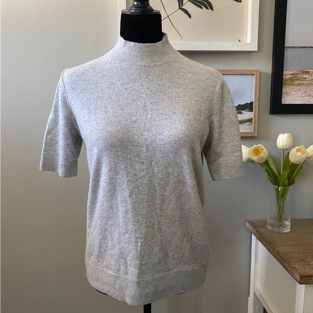 LAFAYETTE 148 NEW YORK
Cashmere Mock-Neck Sweater with Metallic Contrast